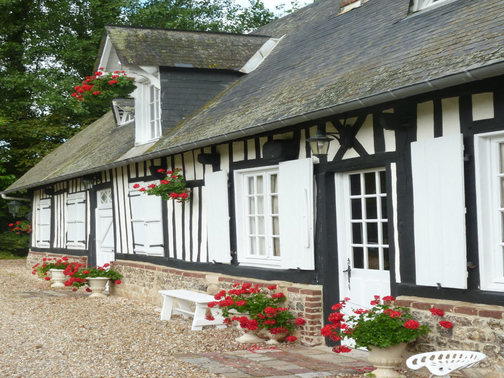 Ingouville : Charmant village rural